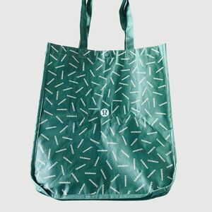 lululemon Green and White Reusable Shopping Bag/Tote  Large